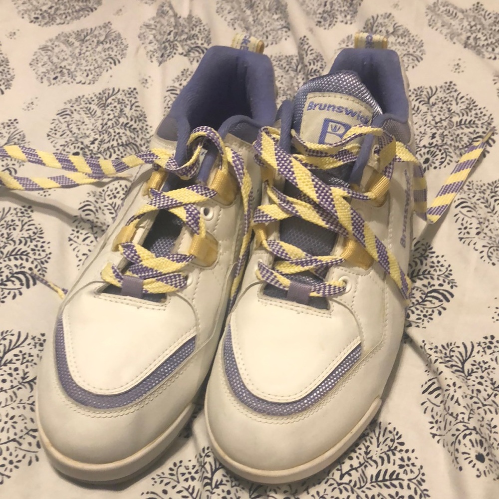 Bowling shoes